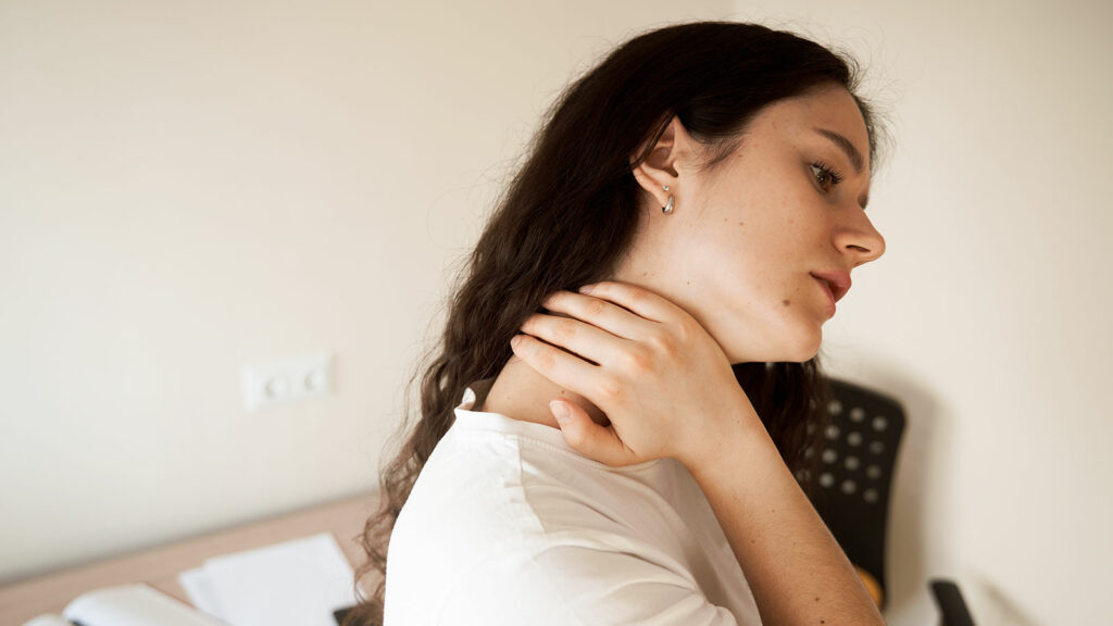 Treating pinched nerves with chiropractic care